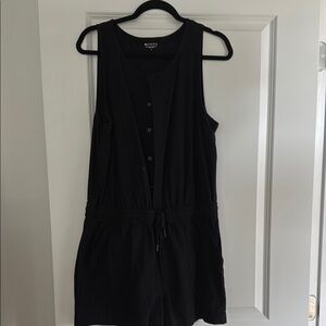 Athleta Black Sleeveless Romper size Large